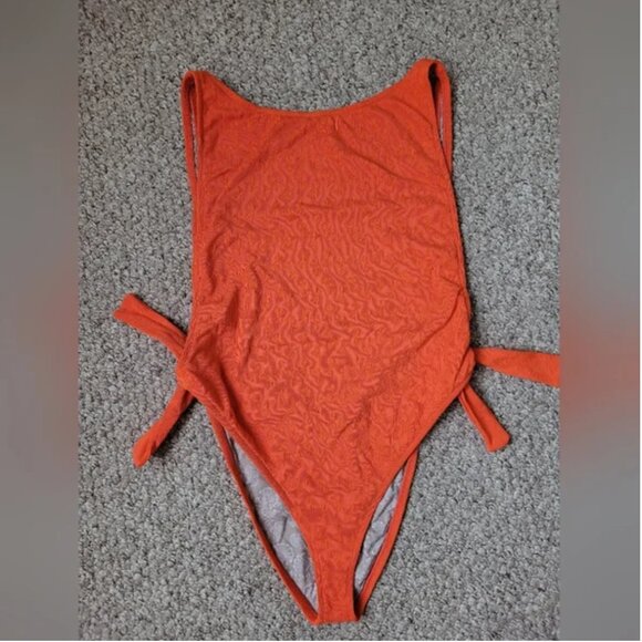 Free People NWOT The Pamela One-Piece Swimsuit High Cut Flame Size XL - Picture 5 of 8